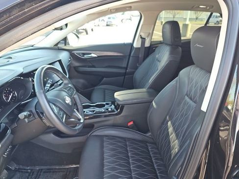 Used 2023 Buick Envision Avenir image 20