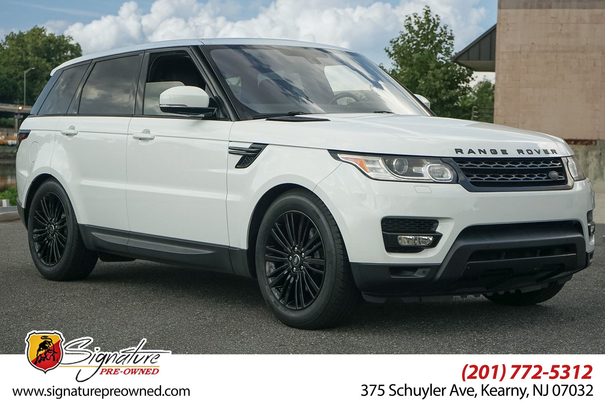 Used 2016 Land Rover Range Rover Sport SE AWD/4WD image 1
