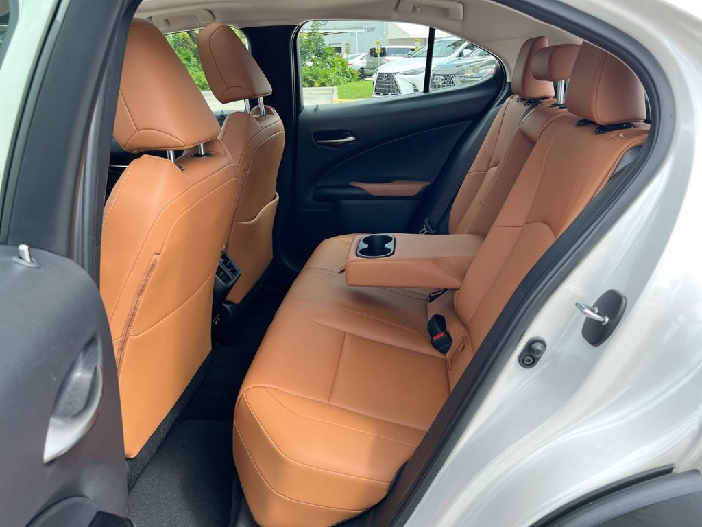Used 2019 Lexus UX 200 w/ Premium Package FWD image 19