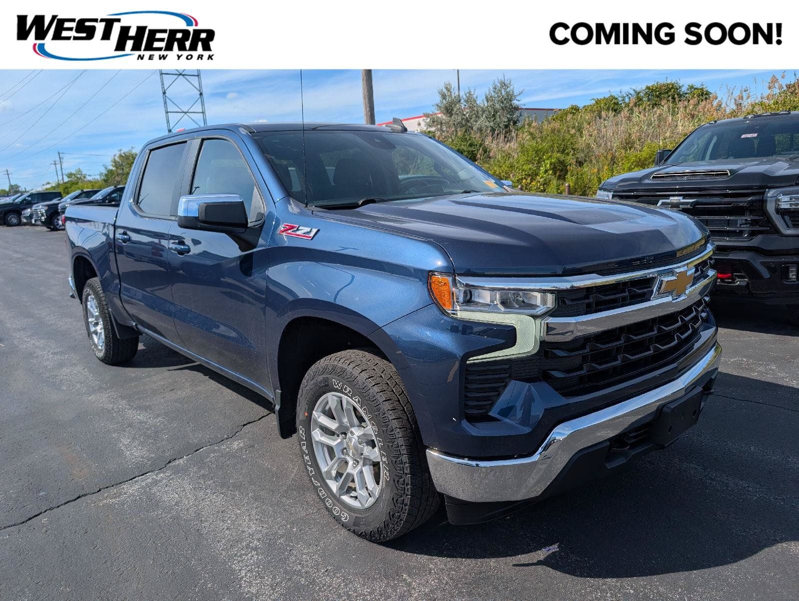 Used 2023 Chevrolet Silverado 1500 LT w/ Z71 Off-Road Package AWD/4WD image 1
