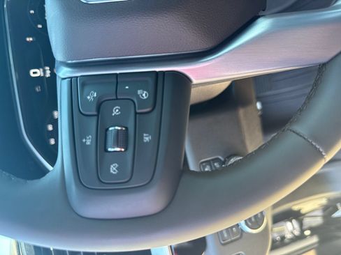 New 2026 GMC Sierra 2500 SLT AWD/4WD image 33