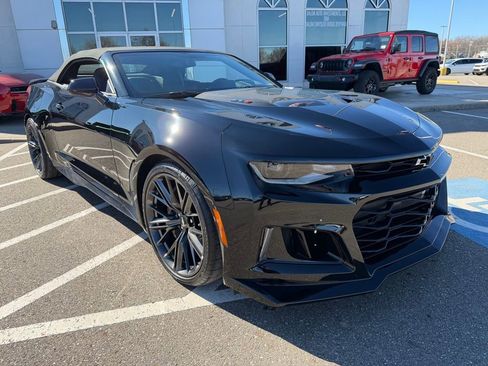 Used 2018 Chevrolet Camaro ZL1 image 11