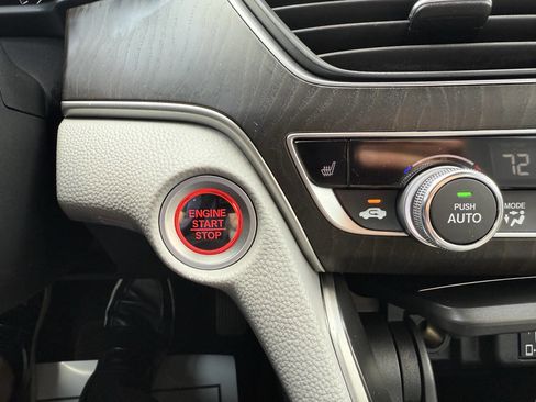 Used 2018 Honda Accord EX-L image 28