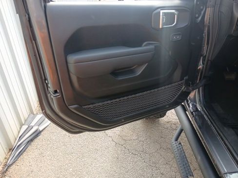 New 2025 Jeep Gladiator Sport image 53