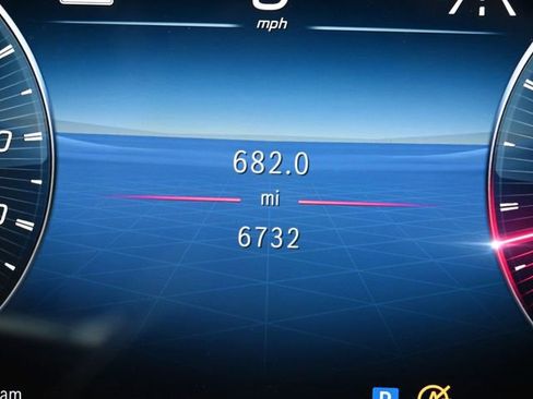 Used 2025 Mercedes-Benz AMG GT 63 image 21