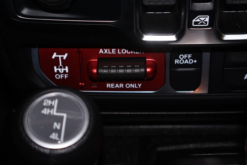 Used 2025 Jeep Wrangler Unlimited Sport AWD/4WD image 29
