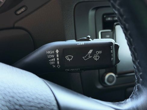 Used 2013 Volkswagen Jetta TDI FWD image 40