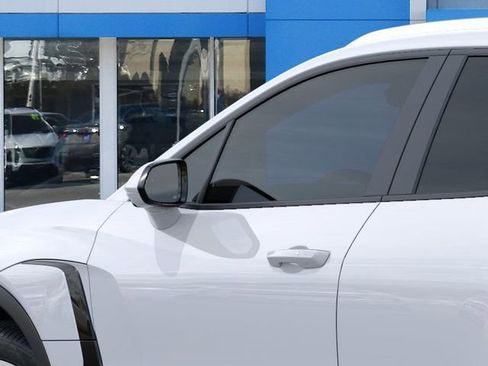 New 2025 Chevrolet Blazer EV LT image 25