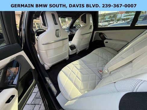 Used 2025 BMW 760i xDrive w/ Executive Package image 18