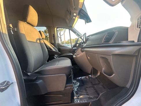 Certified 2024 Ford Transit 350 XLT RWD image 24