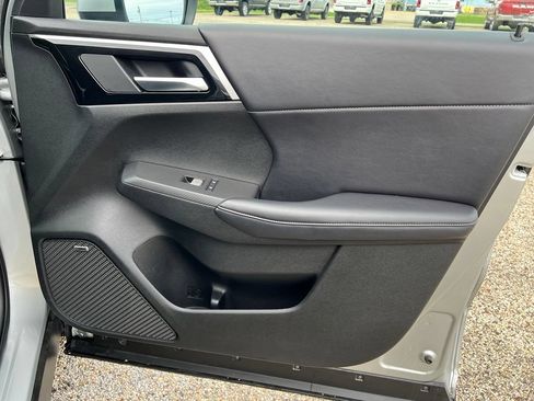 Used 2025 Mitsubishi Outlander SE AWD/4WD image 13