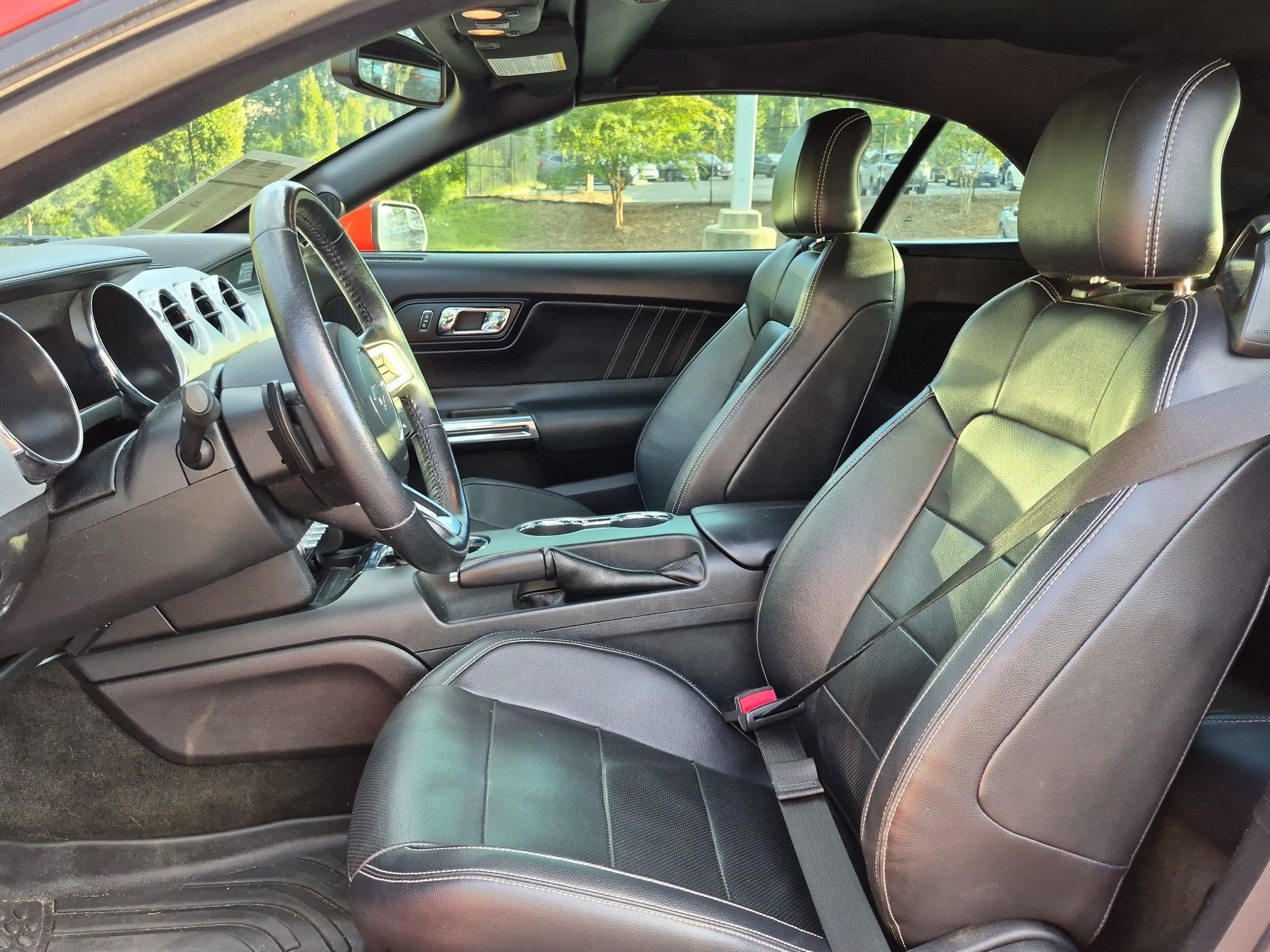 Used 2016 Ford Mustang GT Premium RWD image 12