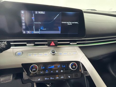 Used 2021 Hyundai Elantra Limited w/ Cargo Package image 16