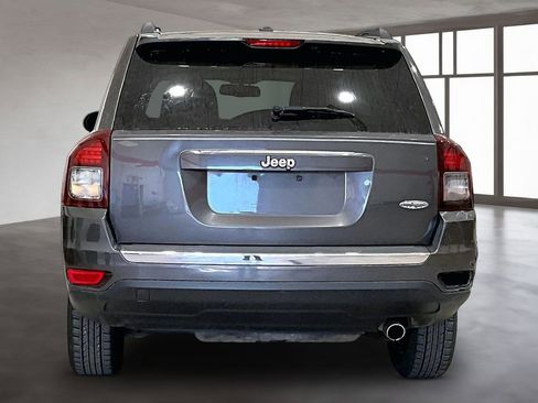 Used 2016 Jeep Compass High Altitude FWD image 4