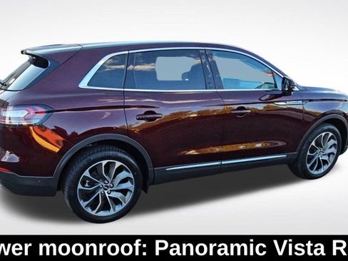 Used 2021 Lincoln Nautilus Reserve w/ Equipment Group 201A image 9