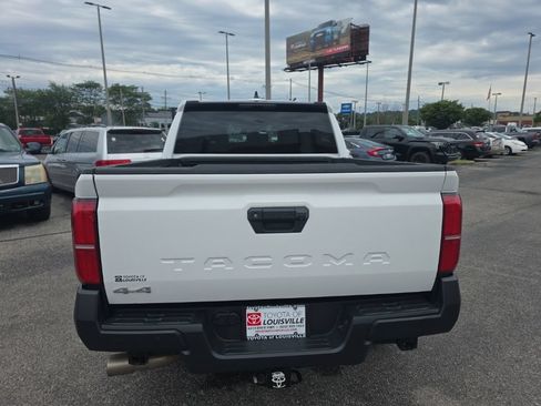 Used 2024 Toyota Tacoma SR AWD/4WD image 5