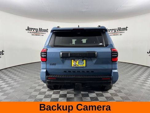 Used 2025 Toyota 4Runner SR5 image 8