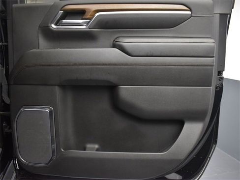 Used 2024 Chevrolet Silverado 2500 High Country w/ Midnight Edition image 14