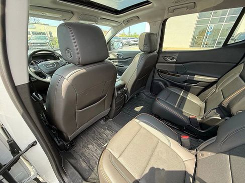 Used 2023 GMC Acadia AT4 w/ Technology Package AWD/4WD image 15