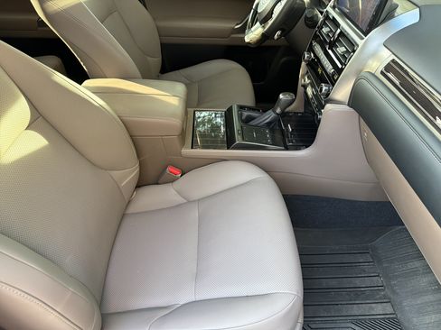 Certified 2023 Lexus GX 460 Premium w/ Premium Package AWD/4WD image 40