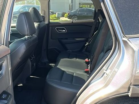 Certified 2021 Nissan Rogue SL AWD/4WD image 23