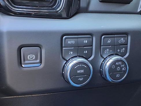 New 2026 GMC Sierra 2500 AT4 w/ AT4 Premium Plus Package image 16