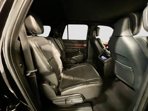 Used 2022 Lincoln Navigator L Reserve AWD/4WD image 23