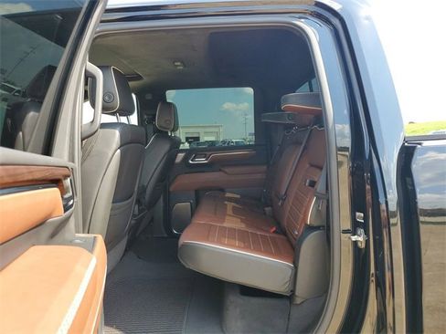 Certified 2024 GMC Sierra 2500 Denali Ultimate w/ Max Trailering Package image 26