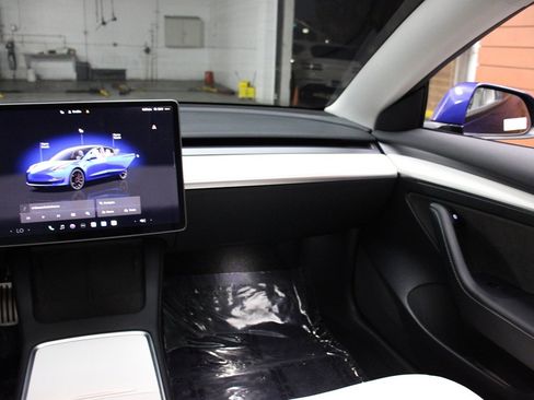 Used 2022 Tesla Model 3 Performance image 34