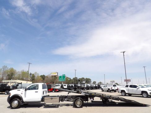 Used 2024 RAM 4500 Tradesman image 15