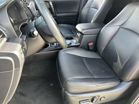 Used 2021 Toyota 4Runner TRD Off-Road Premium AWD/4WD image 21