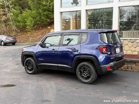 Used 2016 Jeep Renegade Sport w/ Power & Air Group AWD/4WD image 3