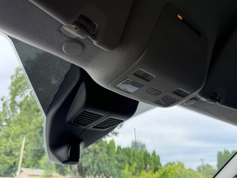 Used 2021 Ford Transit 250 Medium Roof RWD image 18
