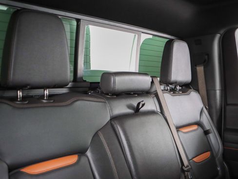 Used 2025 GMC Sierra 2500 AT4 w/ AT4 Premium Plus Package image 32