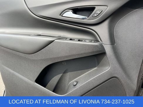 Used 2021 Chevrolet Equinox LT FWD image 21