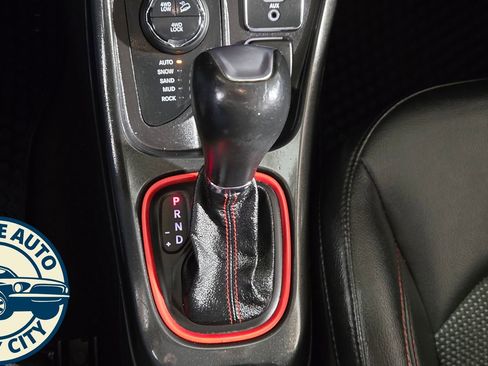 Used 2020 Jeep Compass Trailhawk image 17