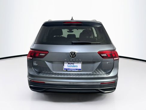 Used 2022 Volkswagen Tiguan SE image 6
