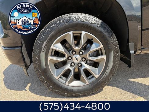 Used 2022 Chevrolet Silverado 1500 RST AWD/4WD image 27
