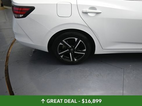 Used 2024 Nissan Sentra SV image 21