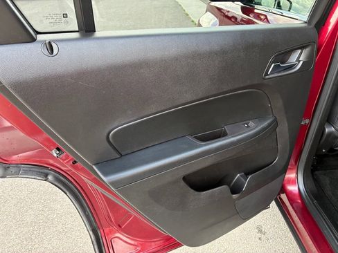 Used 2016 GMC Terrain SLE AWD/4WD image 25