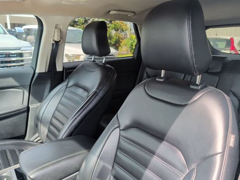 Used 2024 Ford Edge SEL AWD/4WD image 9