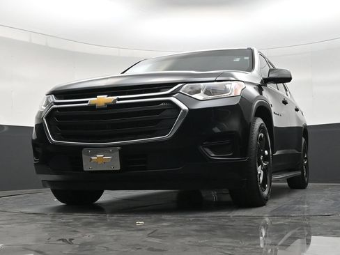 Used 2020 Chevrolet Traverse LS FWD image 28