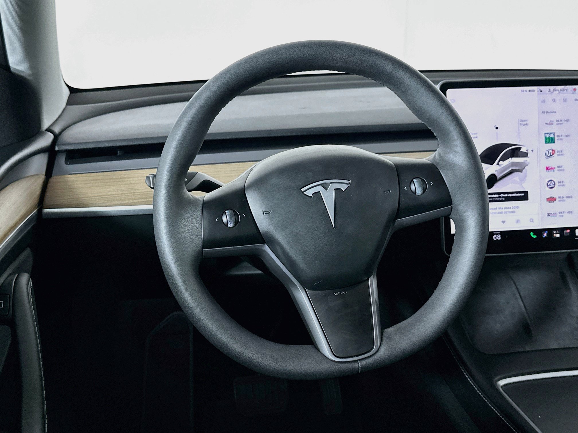 Used 2024 Tesla Model Y Long Range AWD/4WD image 17