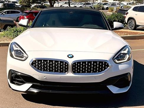 Used 2022 BMW Z4 sDrive30i w/ Premium Package 2 image 3