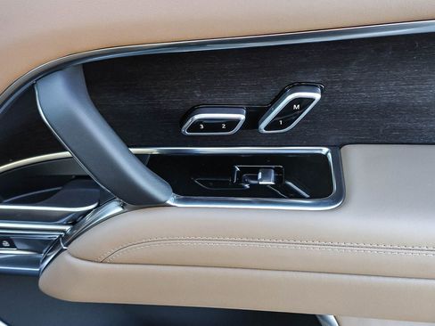 New 2026 Land Rover Range Rover SE image 19