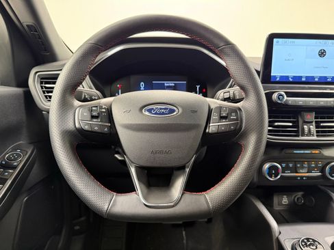Used 2025 Ford Escape ST-Line AWD/4WD image 22