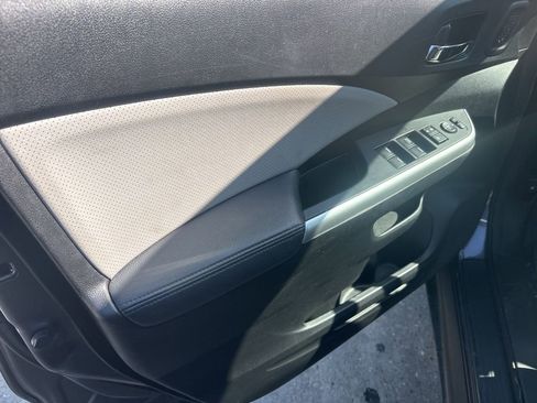 Used 2016 Honda CR-V Touring image 7