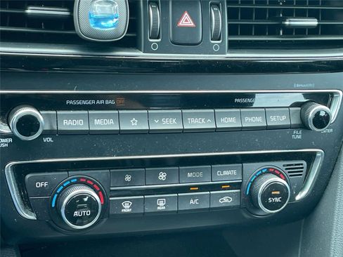 Used 2019 Kia Optima S w/ S Panoramic Sunroof Package FWD image 16