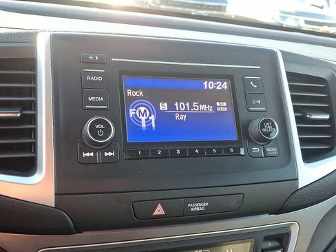 Used 2019 Honda Ridgeline Sport image 17