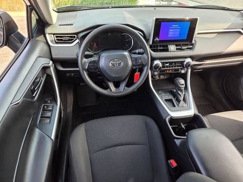 Used 2024 Toyota RAV4 LE FWD image 7